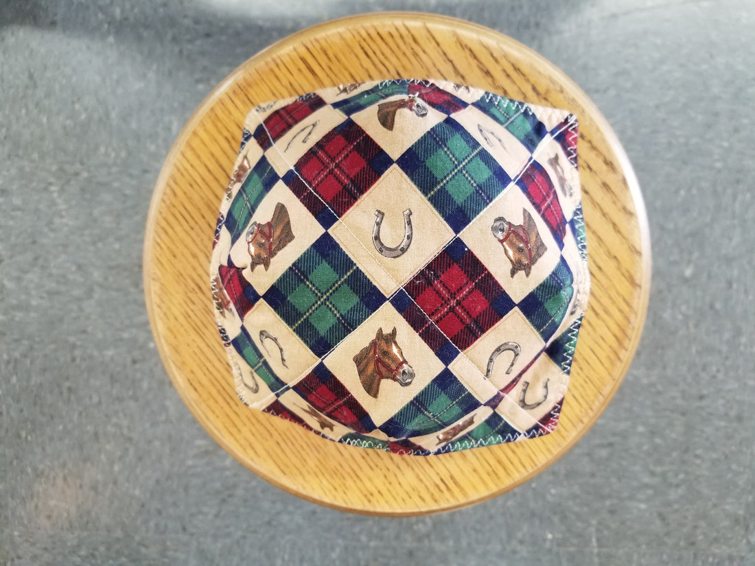 Horses Bowl Cozy