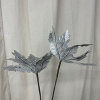 Silver Glitter Poinsettia