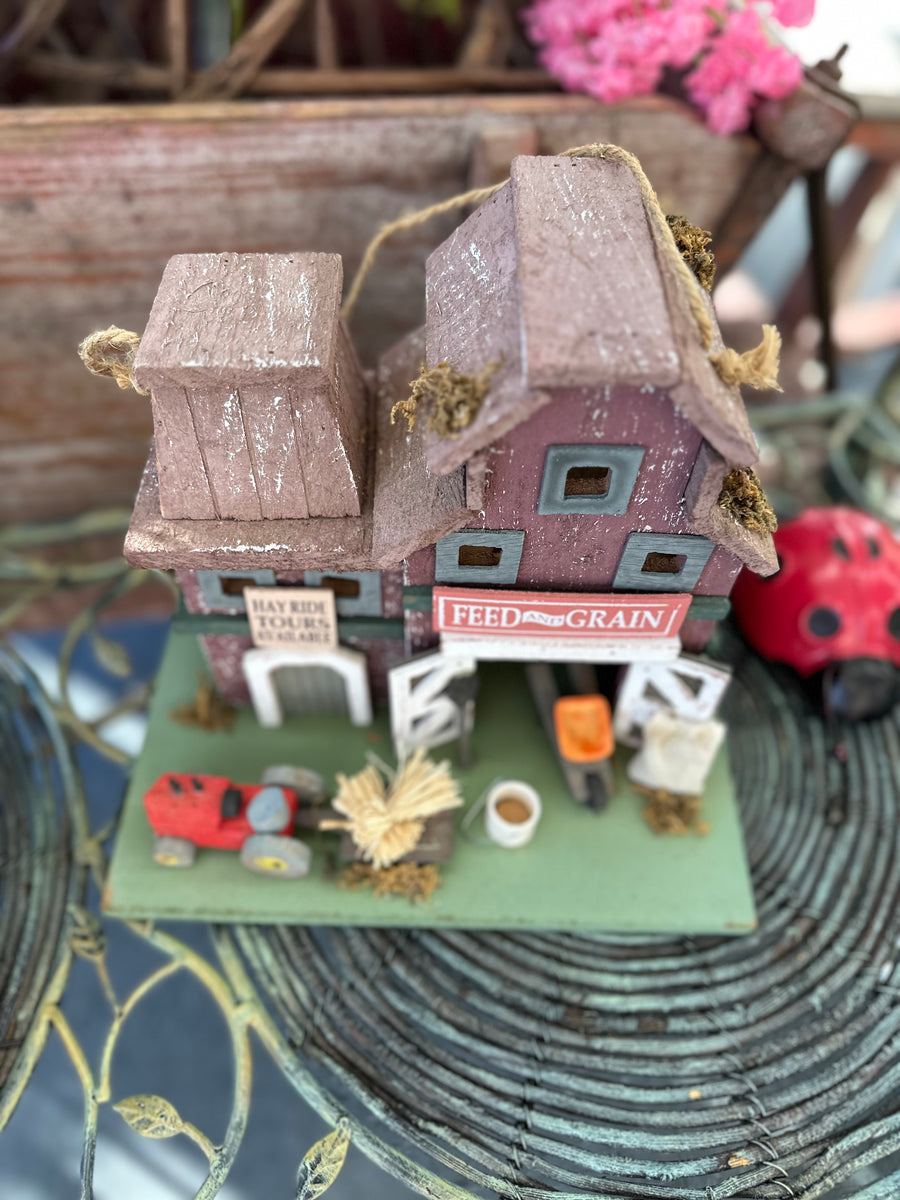 Farmstead Birdhouse