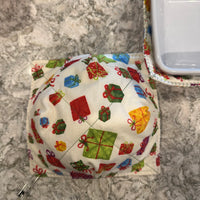 Holiday Presents Bowl Cozy