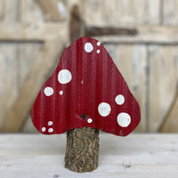 Metal Frog with Hello Sign & Mushroom