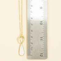 Mother Of Pearl Teardrop Pendant Necklace: Gold