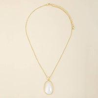 Mother Of Pearl Oval Pendant Chain Necklace