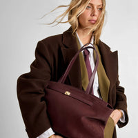 ORIN TOTE BAG | Cherry Suedette / Cherry