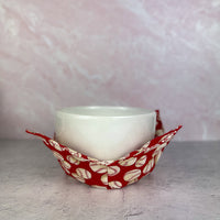 Red & White Arrows Bowl Cozy