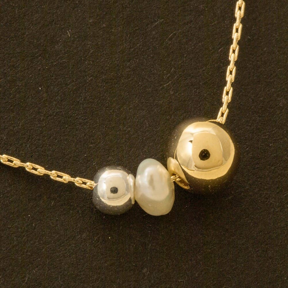 Mini Pearl And Metallic Station Charms Chain Necklace - Gold