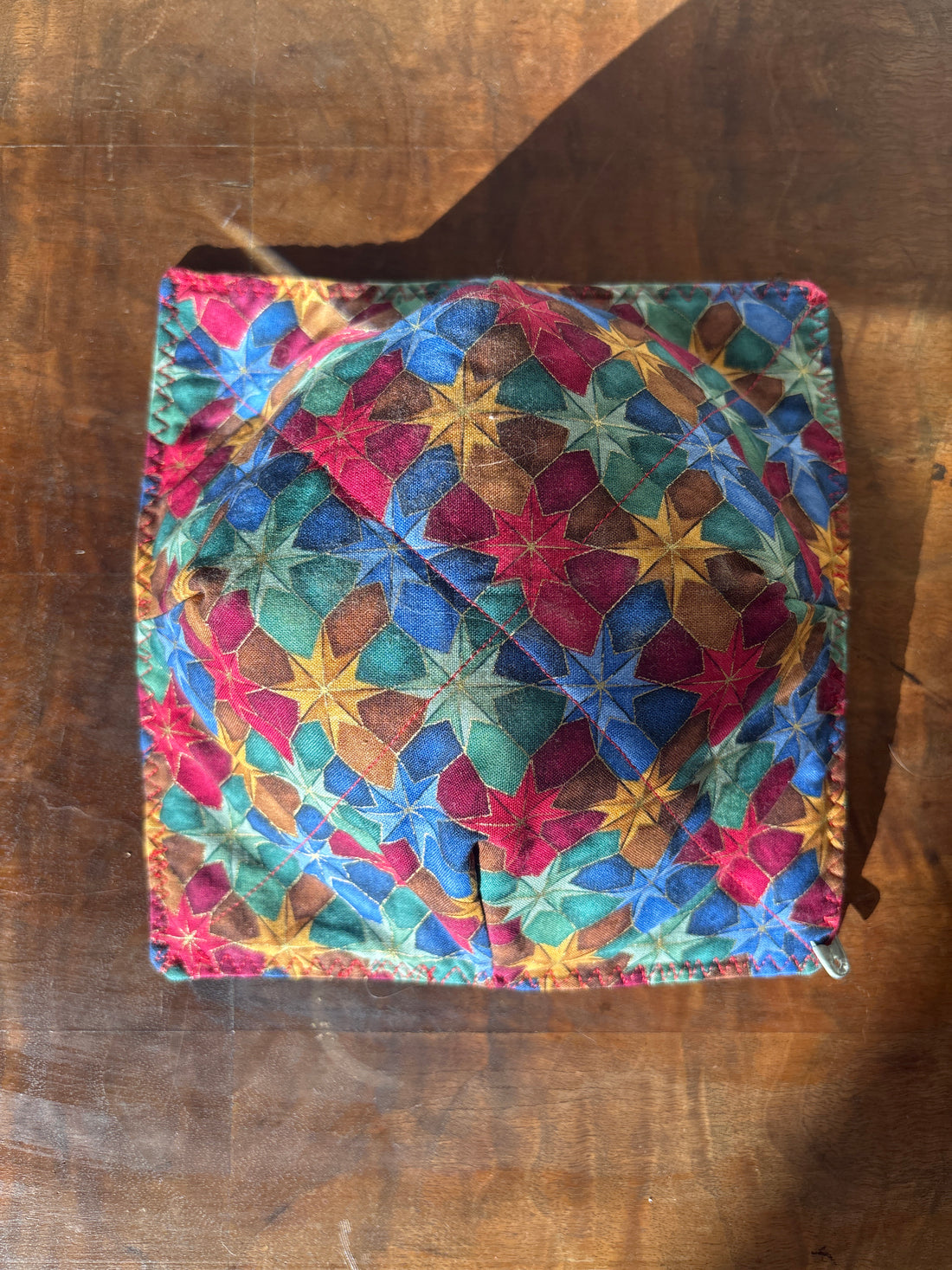 Colorful Holiday Stars Bowl Cozy