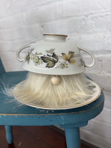 Leaf Pattern Teacup Gnome