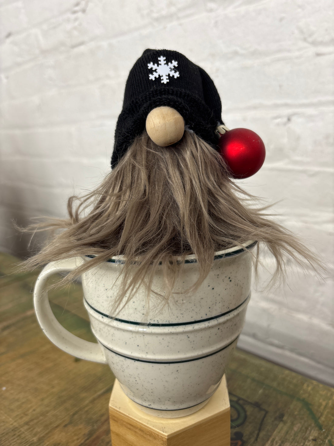 Black Hat + Ornament Mug Gnome