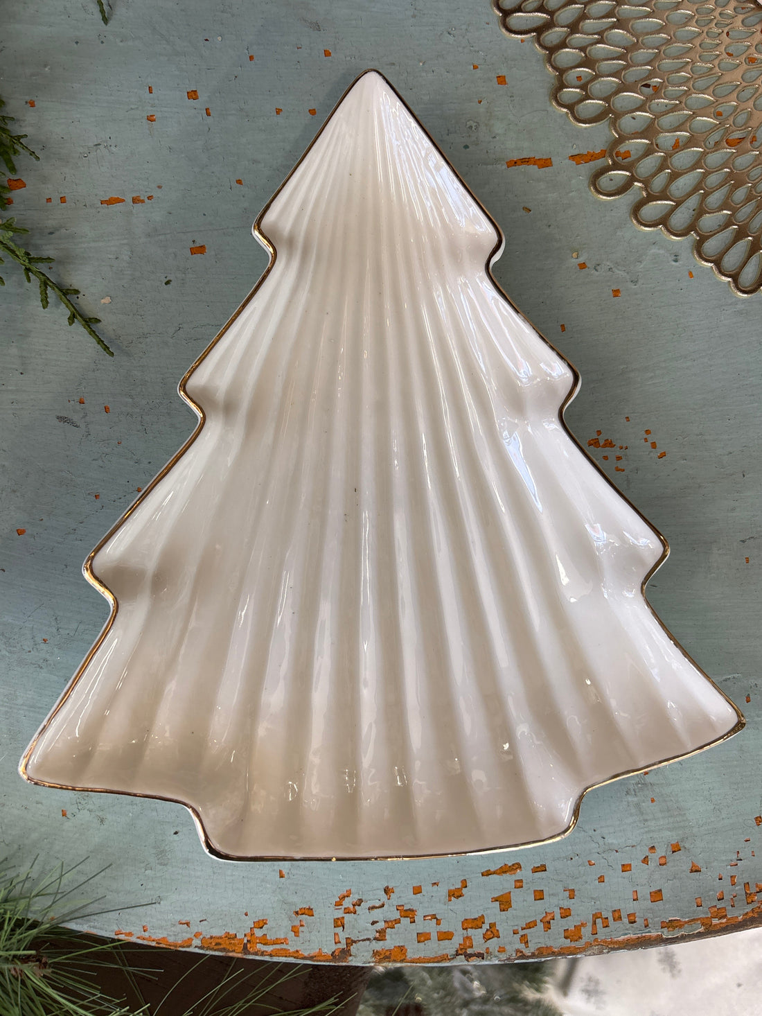 White Ceramic Tree Plate - 9"
