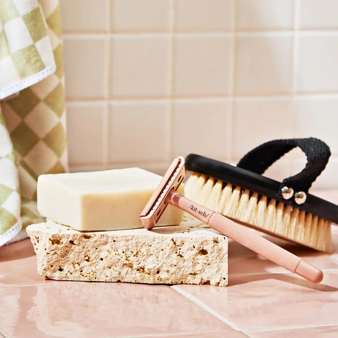 Kitsch Perfect Glide Safety Razor – Flowers and Gray