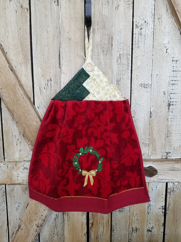Holiday Wreath Kitchen Towel