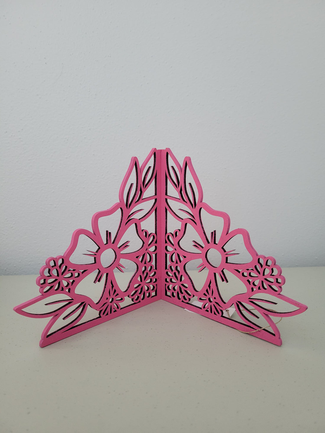 Laser Cut Corner Decor - Pink Flowers