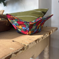 Colorful Holiday Stars Bowl Cozy