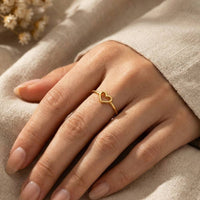 Dainty Open Heart Shape Fashion Ring: Gold