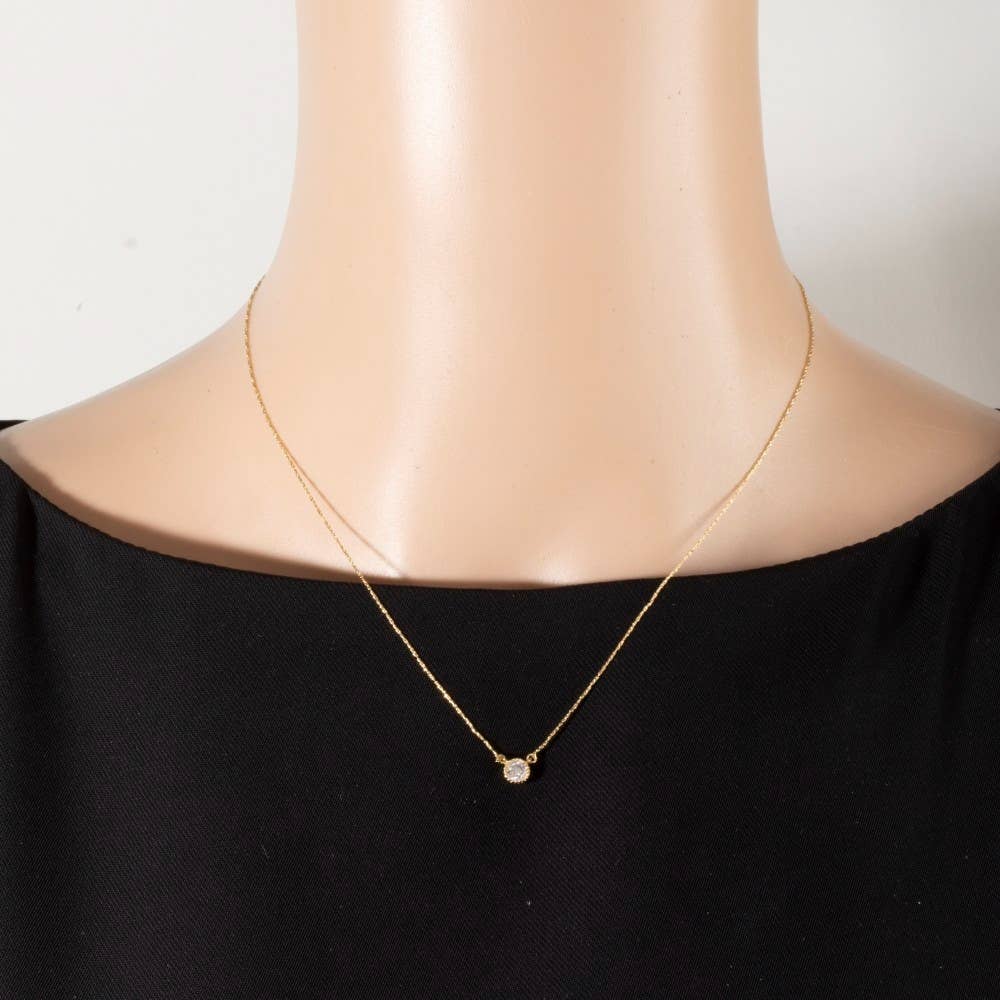 Dainty Chain Round Cz Halo Solitaire Pendant Necklace: Gold