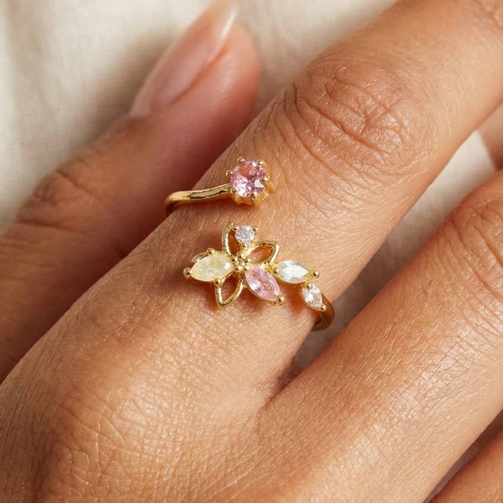 Floral Open Twist Ring: Gold