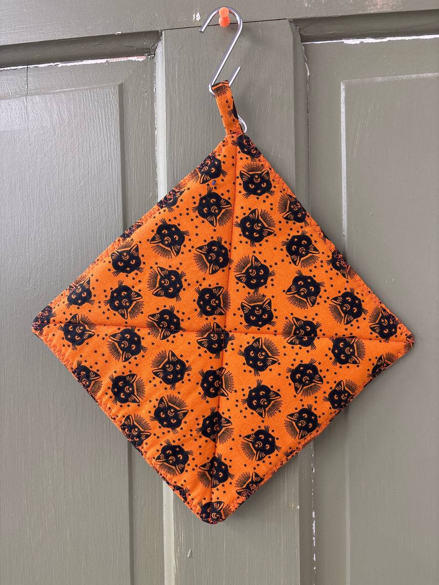 Black Cat Halloween Hot Pad