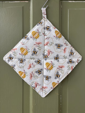 Bee + Bee Hive Hot Pad