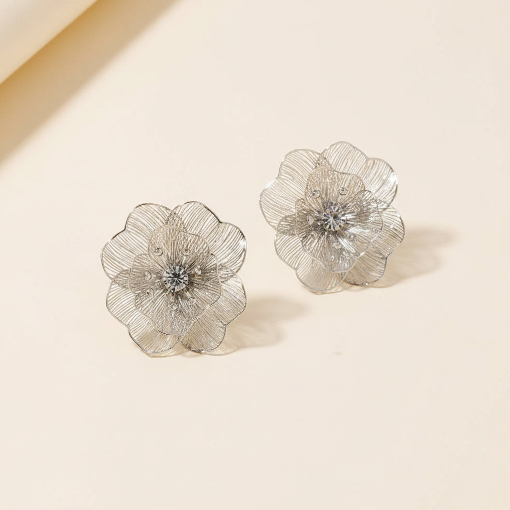 Thin Metallic Filigree Flower Stud Earrings: Silver