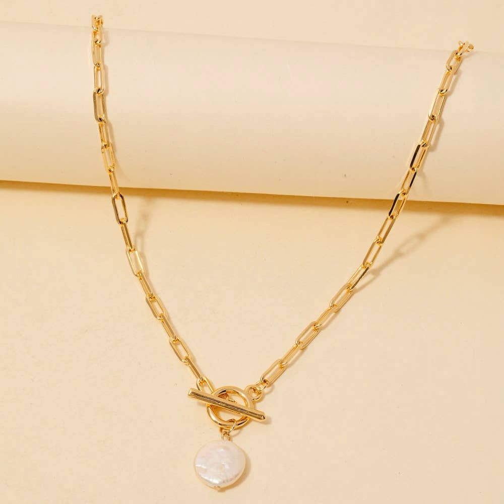 Toggle Chain Link Disc Pearl Charm Necklace: Gold