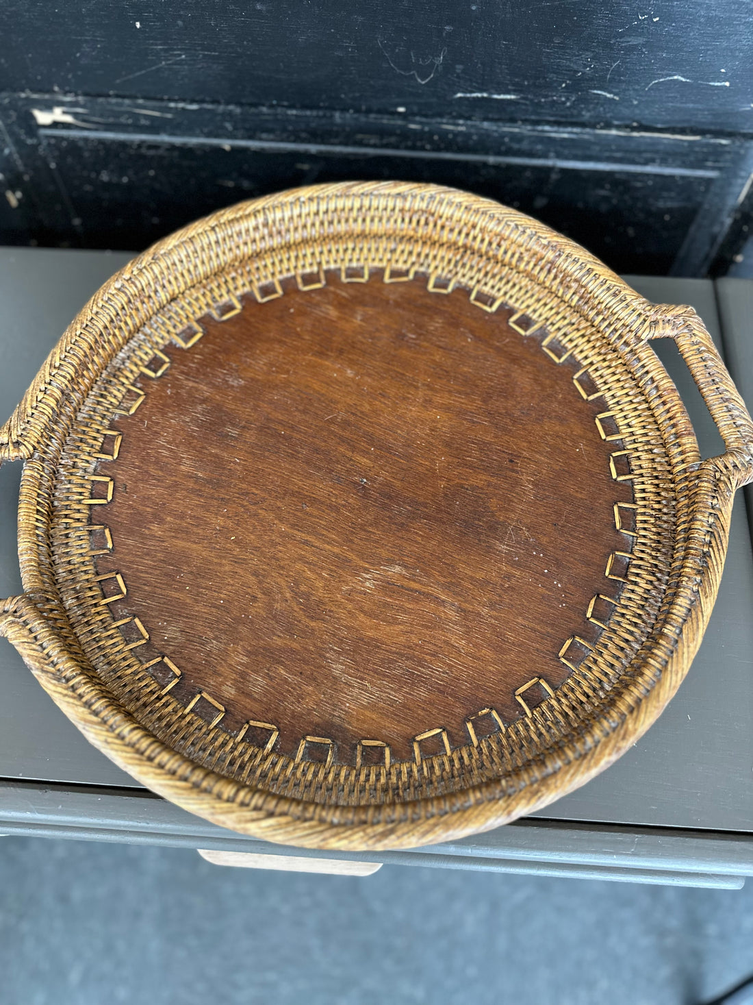 Round Tray With Handles