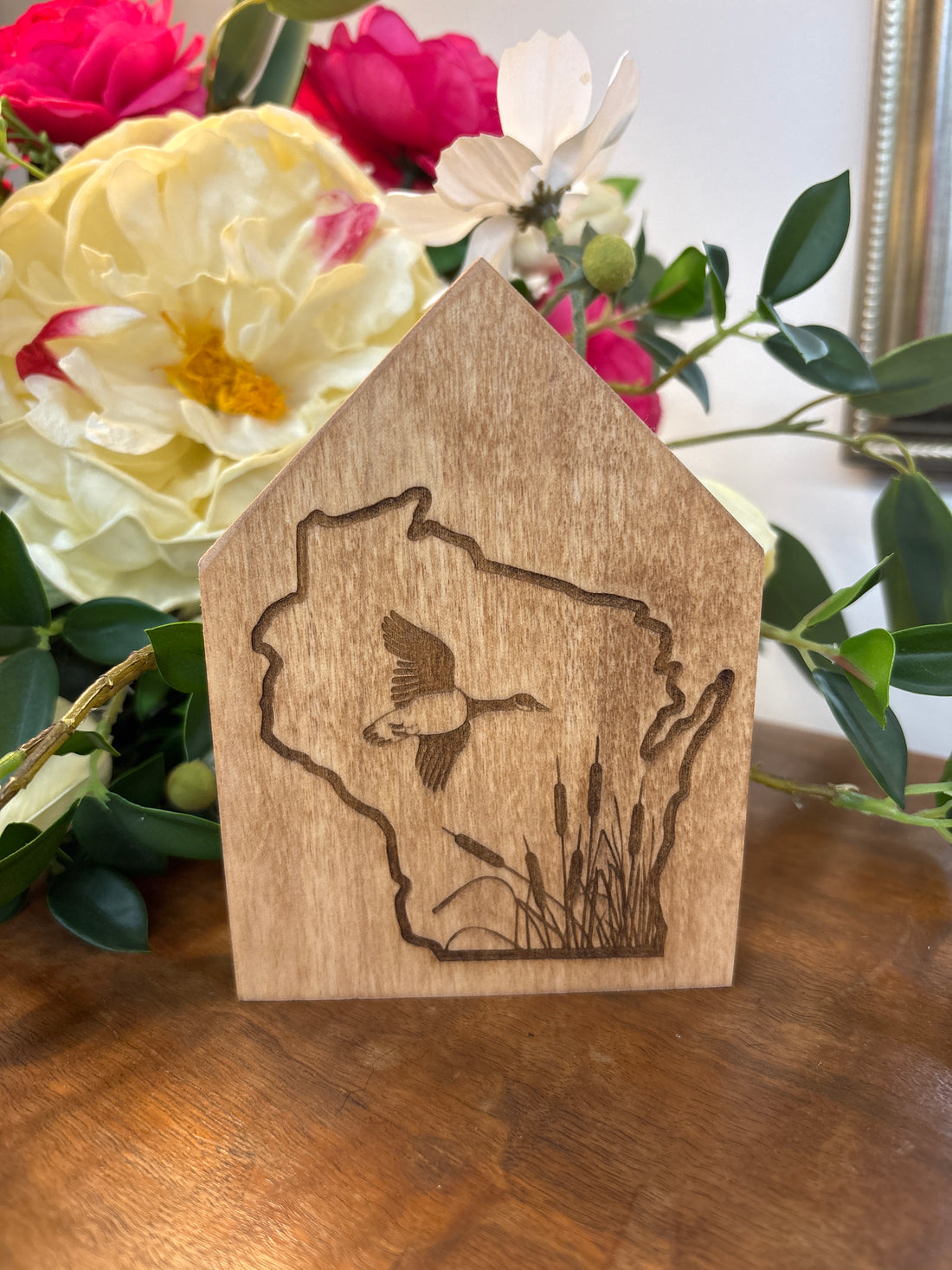 Wisconsin Wooden Laser Shelf Sitter - Goose
