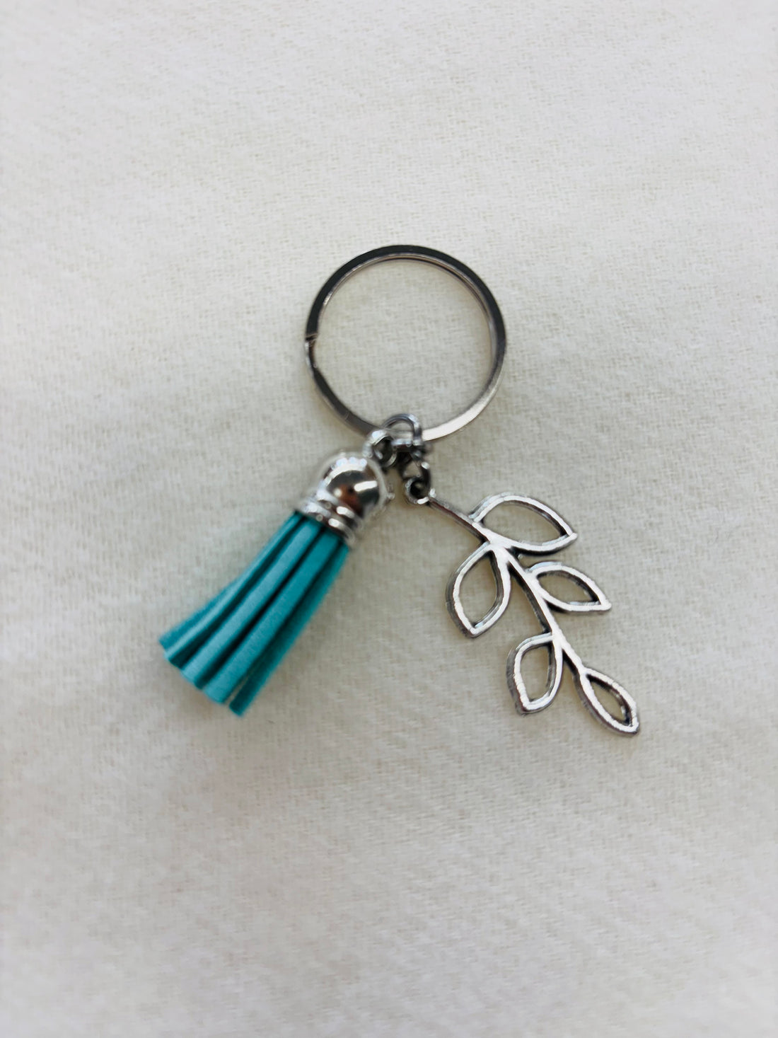 Silver Leaves Charm Diffuser Keychain