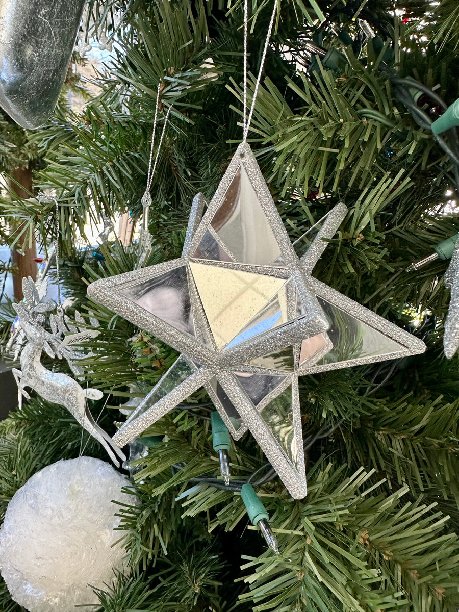 Multi Dimensional Star ornament