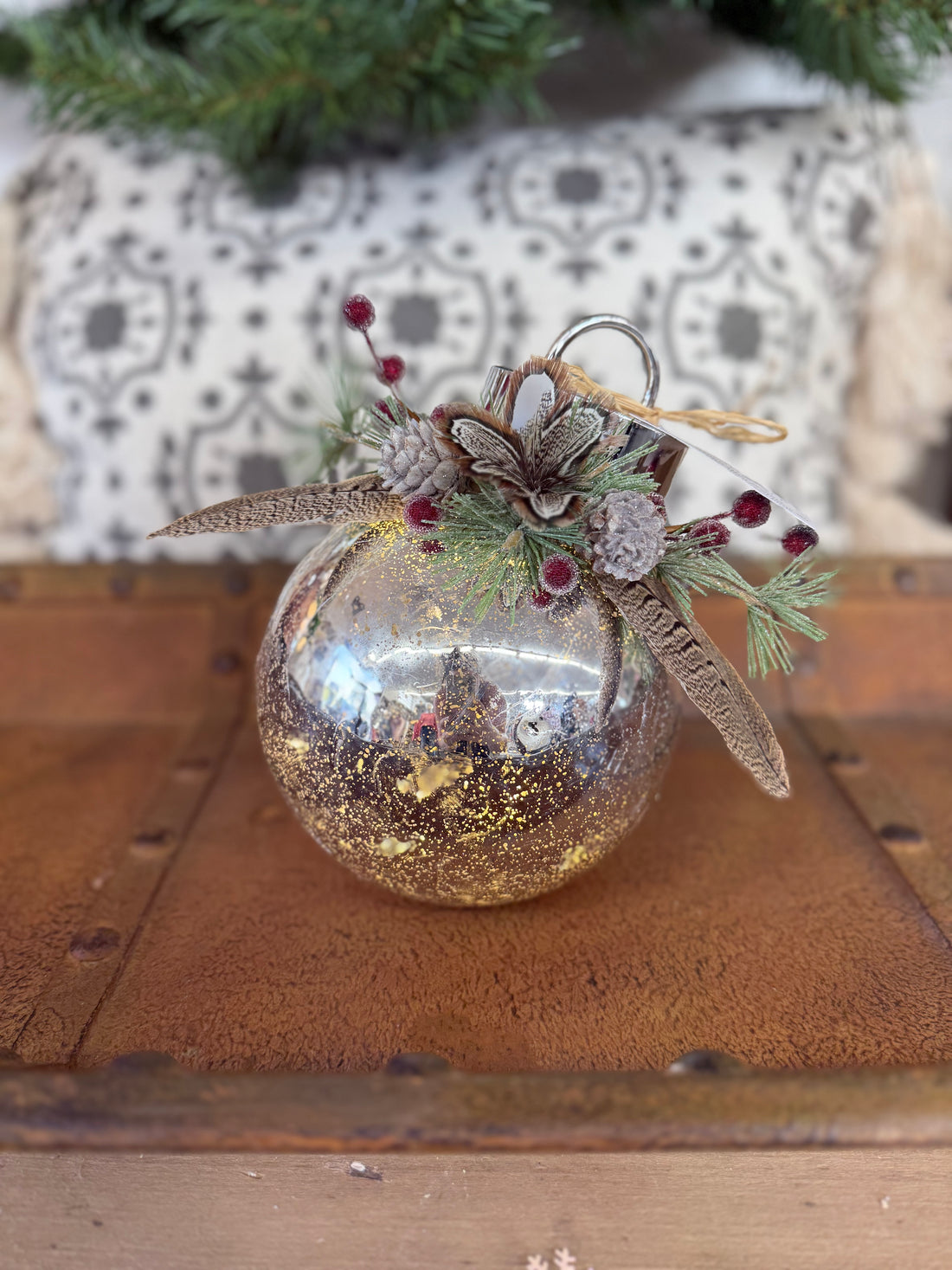 Holiday Light-up Table Ornament