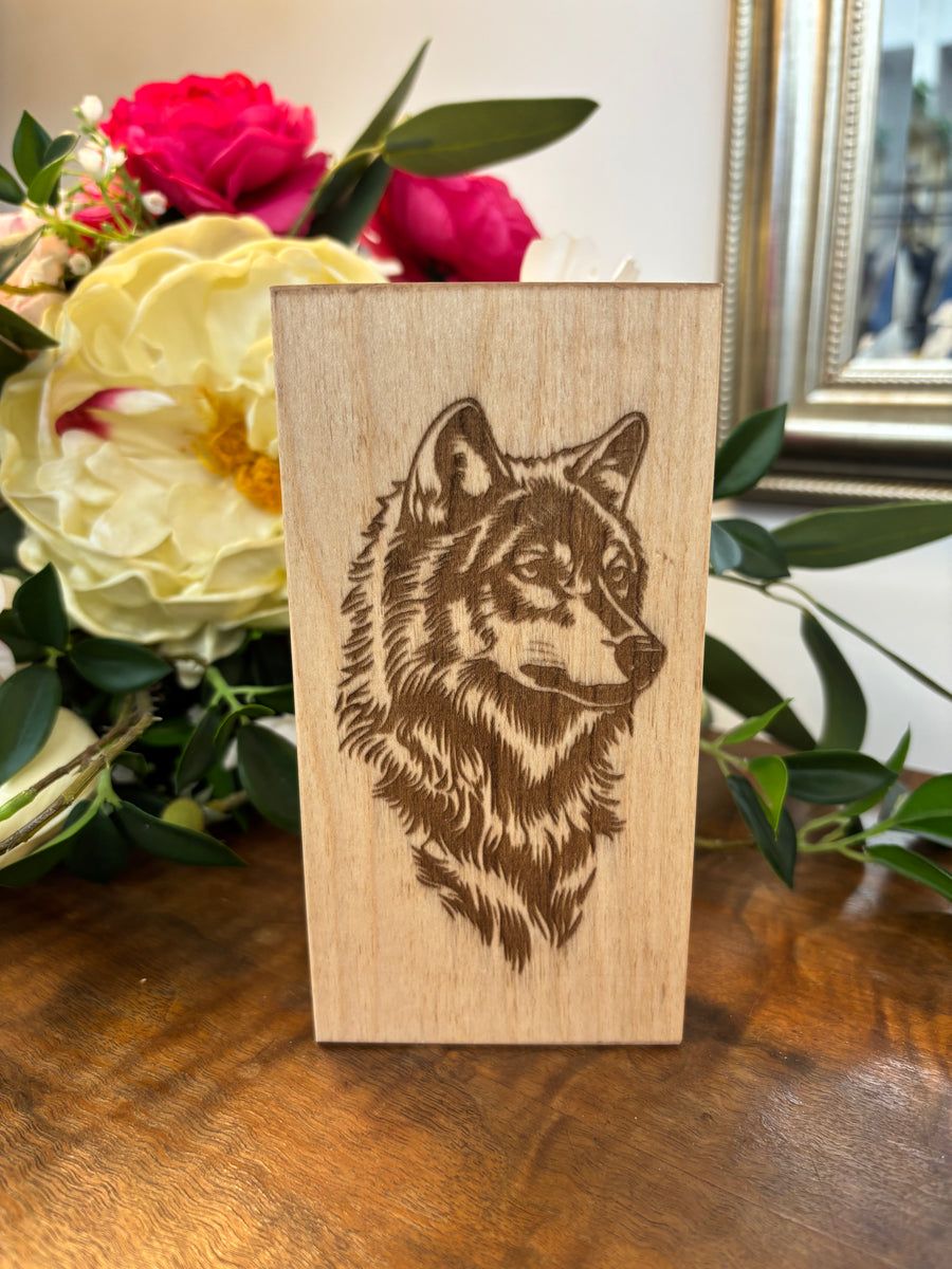 Wolf Laser Block Shelf Sitter