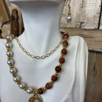 Mama Brown + White Jewelry Set