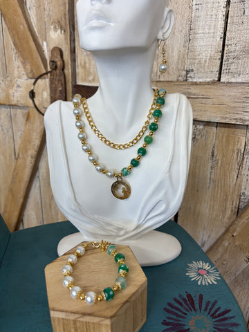 Mama Green + White Jewelry Set