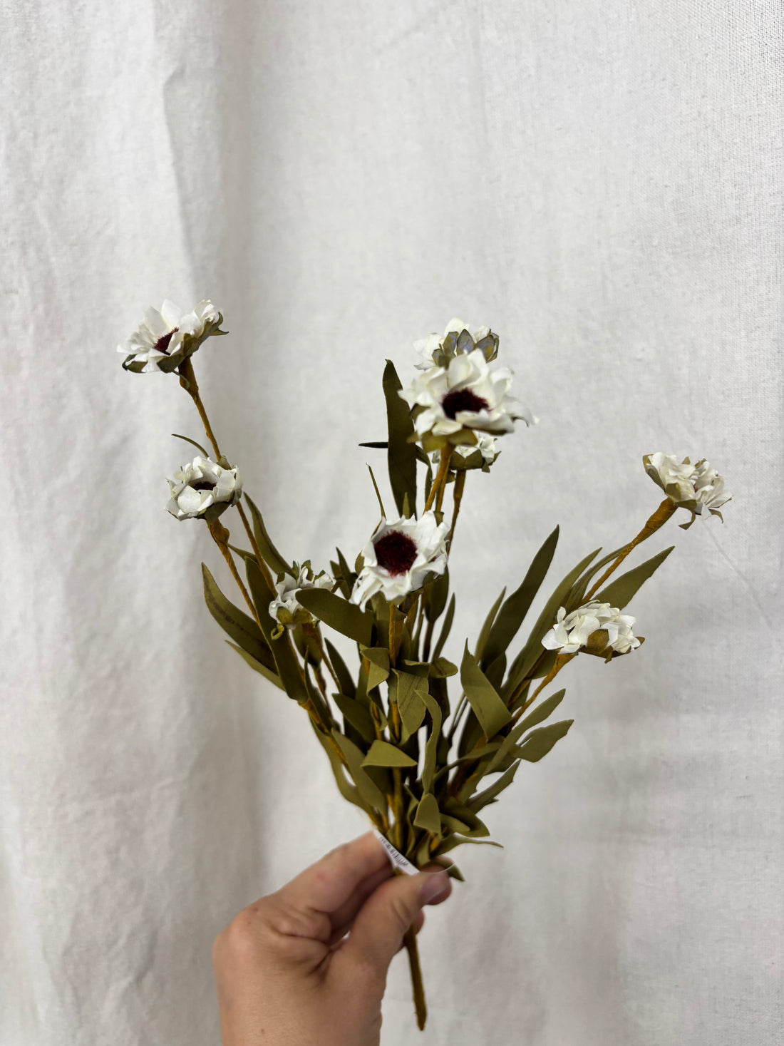 White Flowers - 15"