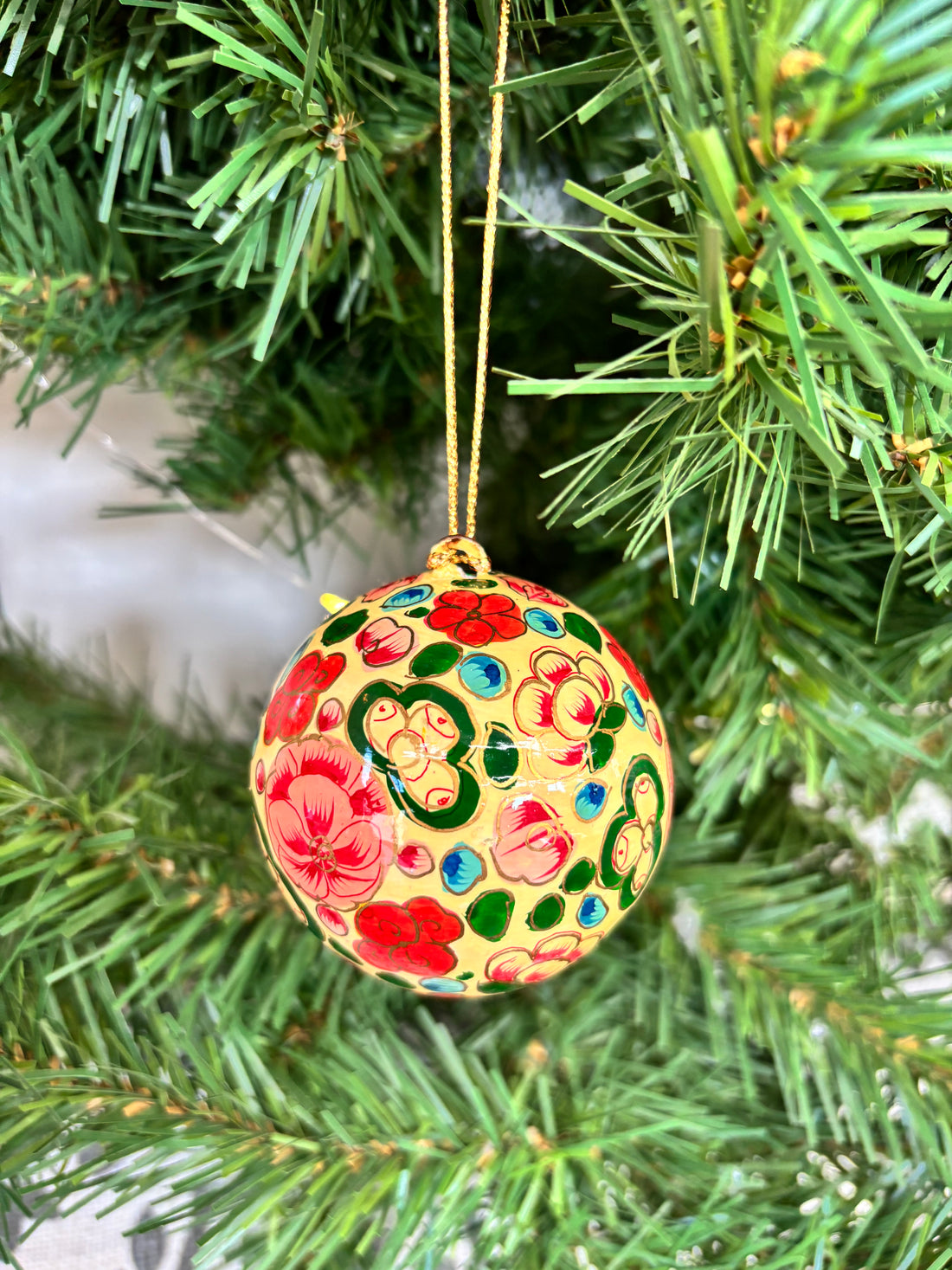 Holiday Floral Ornament