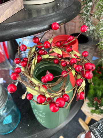 Holiday Berries Candle Ring