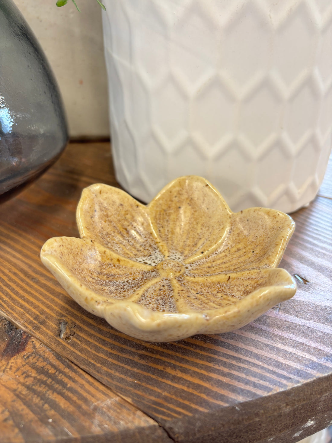 Beige Ceramic Flower Dish - 4"