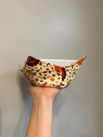 Turkeys and Pumpkins Bowl Cozy