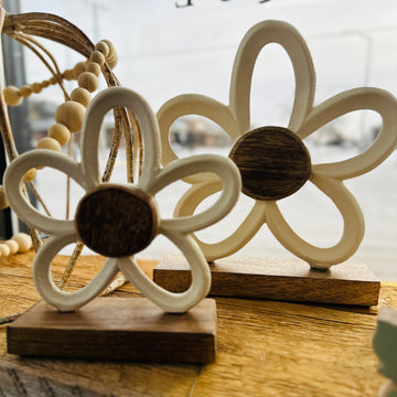 White Metal Daisies