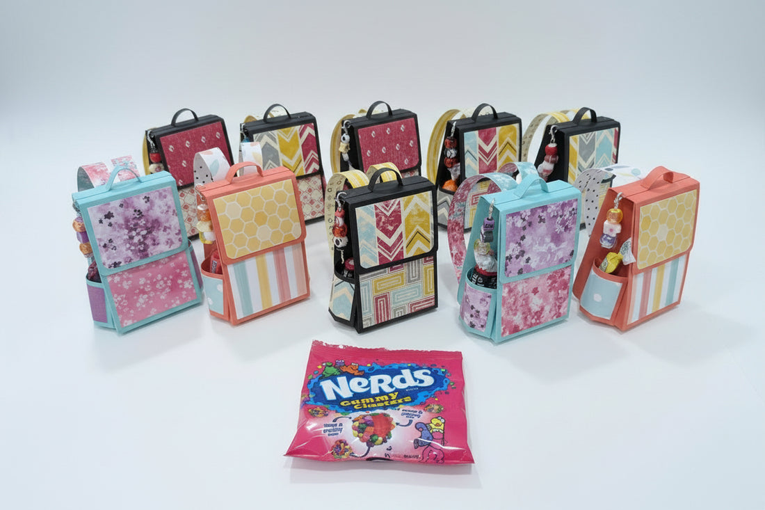 Magnetic Closure Paper Backpacks with Candy