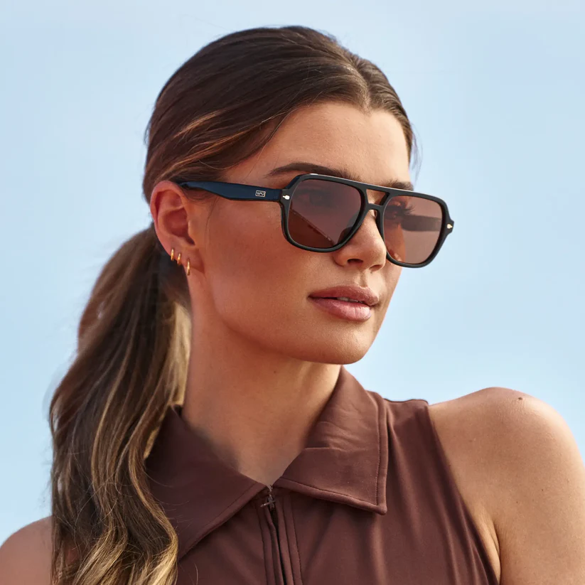 Rally - Women's Double Bridge Aviator Sport Sunglasses - Black/Tinted Red