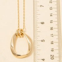 Twisted Oval Pendant Dainty Chain Necklace: Gold