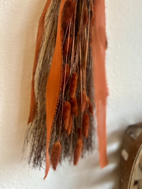 Cinnamon Broom - Paprika Lagurus