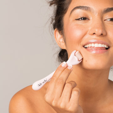 Kitsch Facial Roller - Micro Derma in Blush