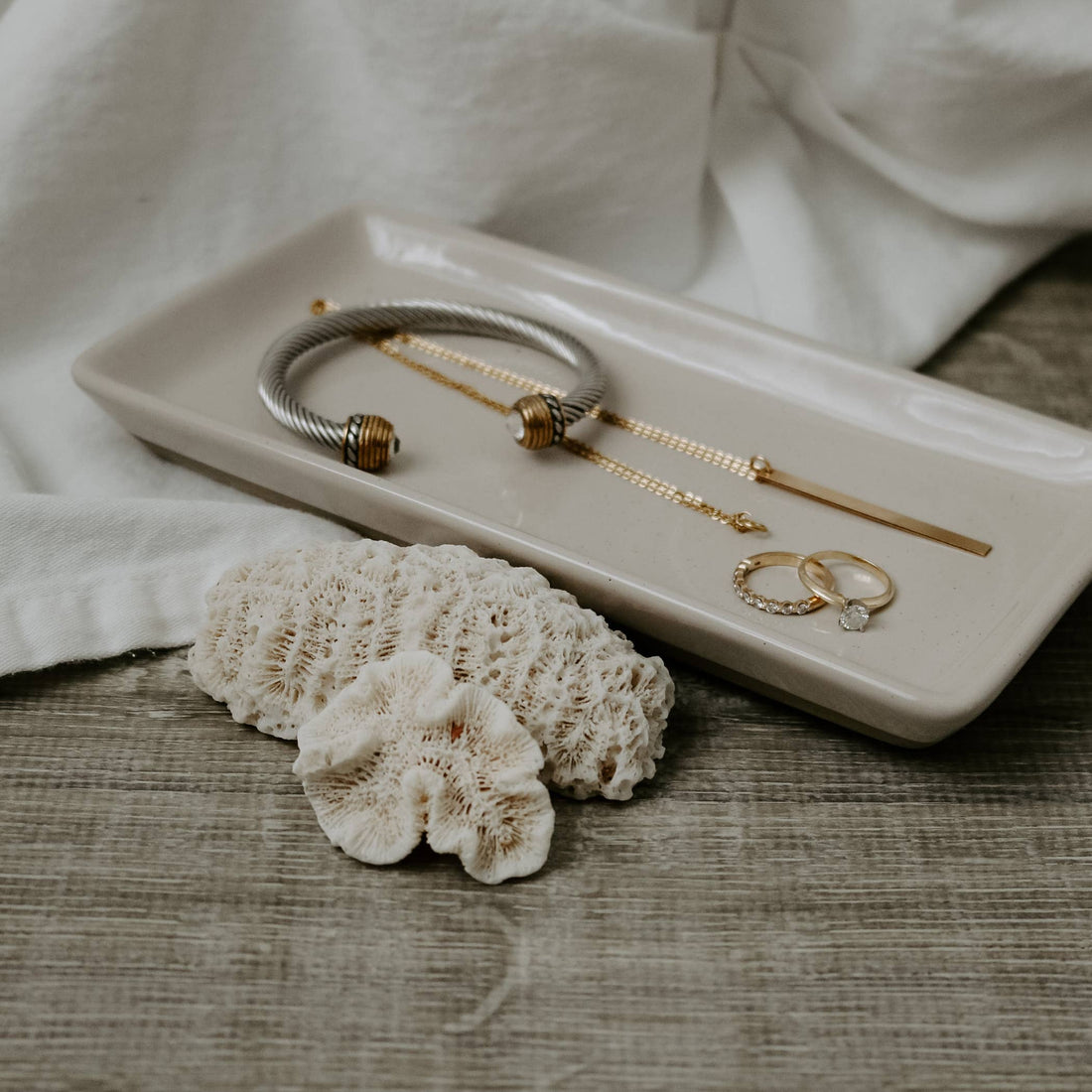 Stoneware Tray - Cream Speckled