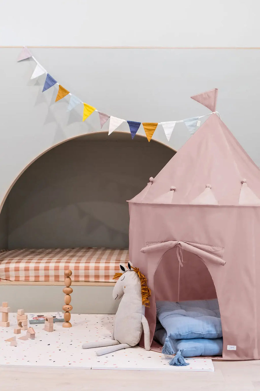 3 Sprouts Recycled Fabric Play Tent Castle - Misty Pink