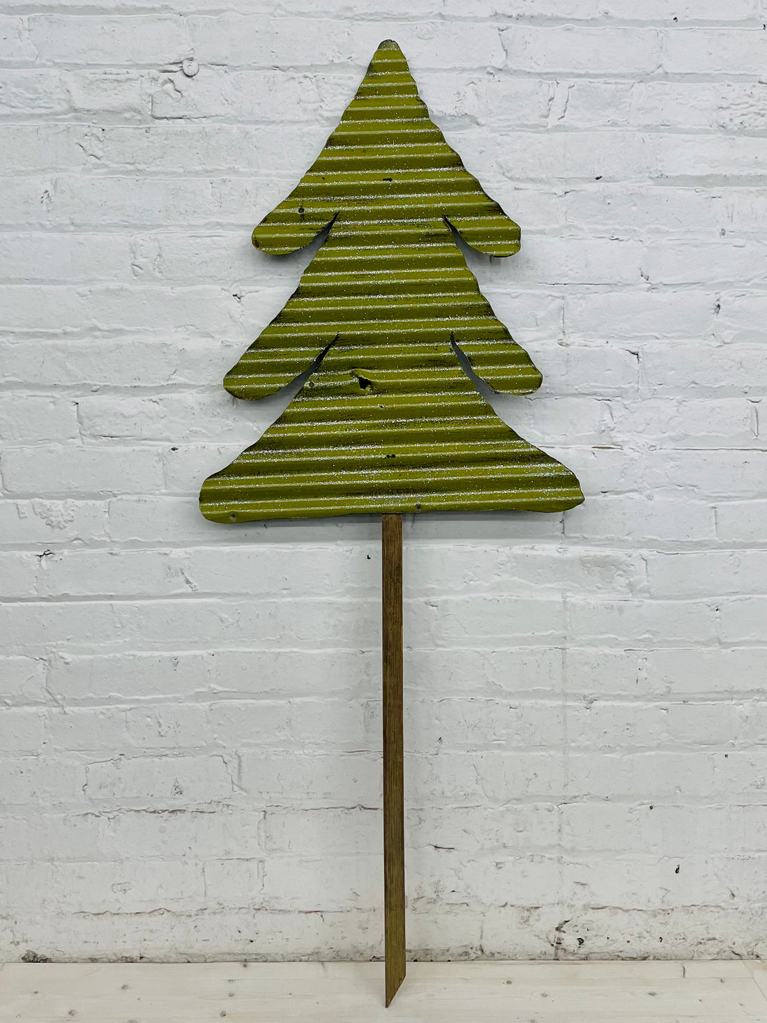 Green Glitter Galvanized Metal Christmas Tree Stake