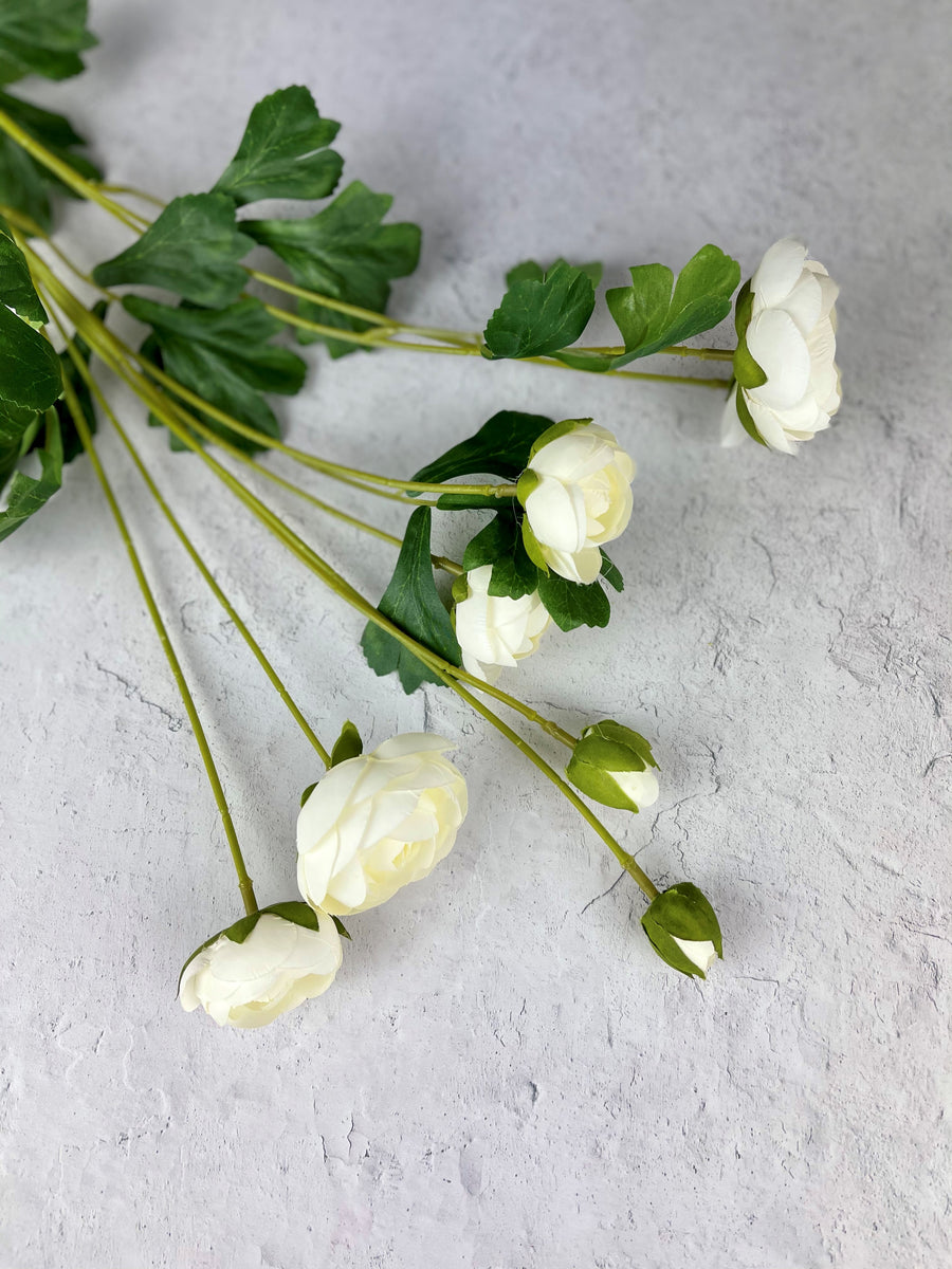 33” Ivory Rose Blooms Spray