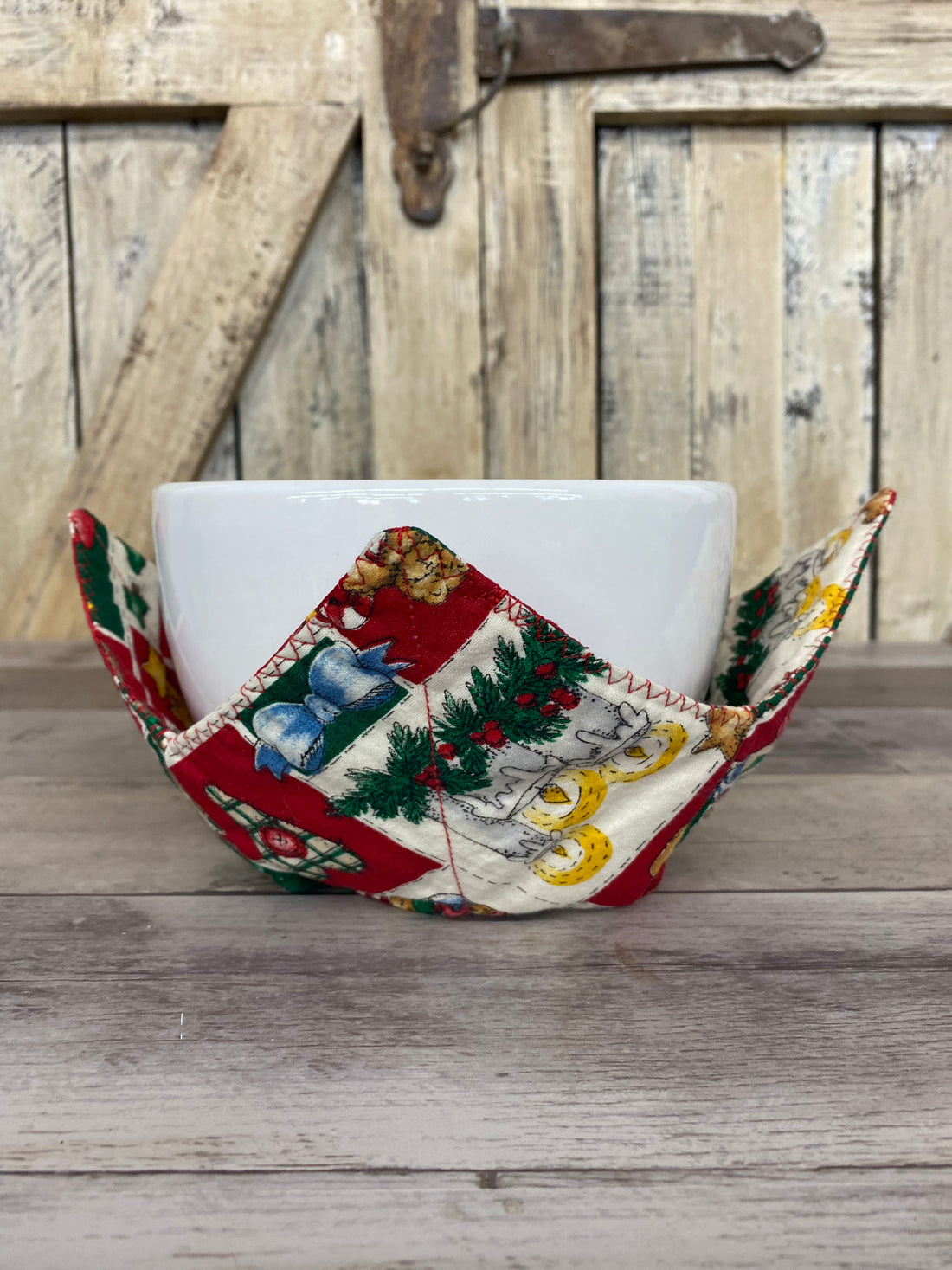 Old Fashioned Christmas Bowl Cozy
