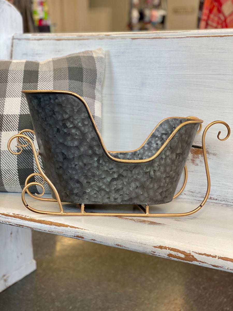 Sleigh Planter/Decor